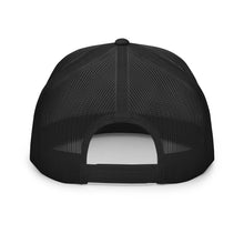 Load image into Gallery viewer, Gorra tipo trucker bordado rojo