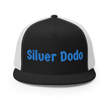 Load image into Gallery viewer, Gorra tipo trucker bordad azul