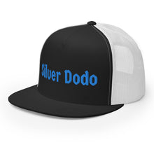 Load image into Gallery viewer, Gorra tipo trucker bordad azul
