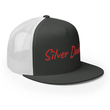 Load image into Gallery viewer, Gorra tipo trucker bordado rojo
