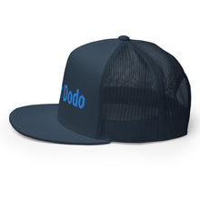 Load image into Gallery viewer, Gorra tipo trucker bordad azul