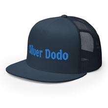 Load image into Gallery viewer, Gorra tipo trucker bordad azul