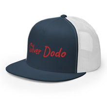 Load image into Gallery viewer, Gorra tipo trucker bordado rojo
