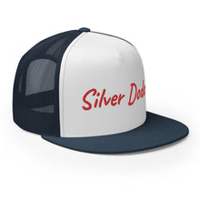 Load image into Gallery viewer, Gorra tipo trucker bordado rojo