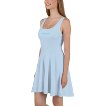 Load image into Gallery viewer, Vestido skater azul pattens

