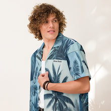 Cargar imagen en el visor de la galería, Camisa de manga corta unisex Azure Palms