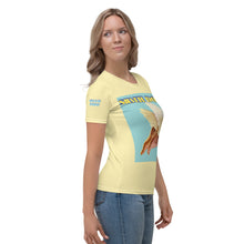 Load image into Gallery viewer, Camiseta para mujer Vuelo amarillo claro