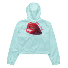 Load image into Gallery viewer, Cortavientos crop para mujer Vivian light cyan