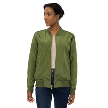 Load image into Gallery viewer, Chaqueta bomber reciclada premium bordado frontal verde Perfecto