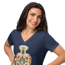 Load image into Gallery viewer, Camiseta suelta mujer cuello pico Essence of Chic brezo azul marino
