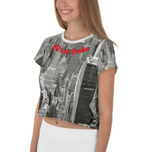 Load image into Gallery viewer, Camiseta corta  Kaia  letras rojas
