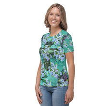 Load image into Gallery viewer, Camiseta para mujer Xenia Escarabajo Idara  verde niágara