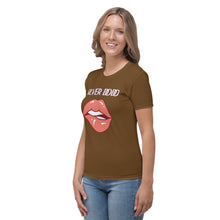 Load image into Gallery viewer, Camiseta para mujer Deva Labios marrón
