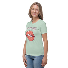 Load image into Gallery viewer, Camiseta para mujer Deva Labios verde menta
