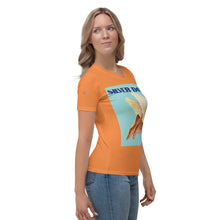Load image into Gallery viewer, Camiseta para mujer Vuelo naranja flamenco
