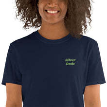 Load image into Gallery viewer, Camiseta de manga corta unisex  Zuzani letras verdes