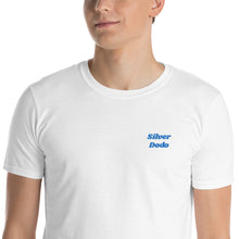 Load image into Gallery viewer, Camiseta de manga corta unisex Zuzani letras azules