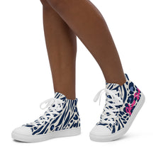 Load image into Gallery viewer, Zapatillas de lona de caña alta para mujer print animal azul
