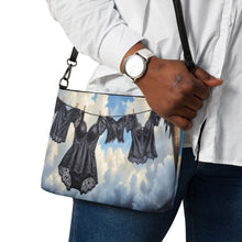 Load image into Gallery viewer, Bolso con correa Lingerie au Vent
