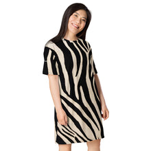 Load image into Gallery viewer, Vestido camiseta Zebra
