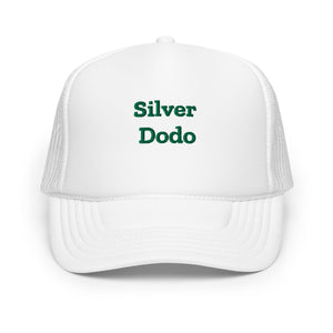 Gorra trucker con frontal de espuma (bordado verde)